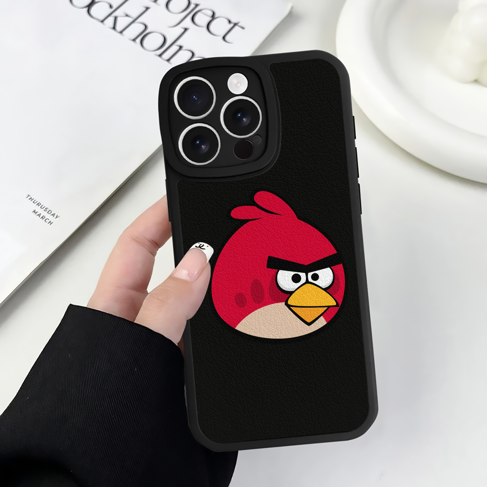 （画像用） Angry Birds アングリーバード 【iPhone 16シリーズ対応】シリコンスマホケース（レザー調） 材質：シリコン